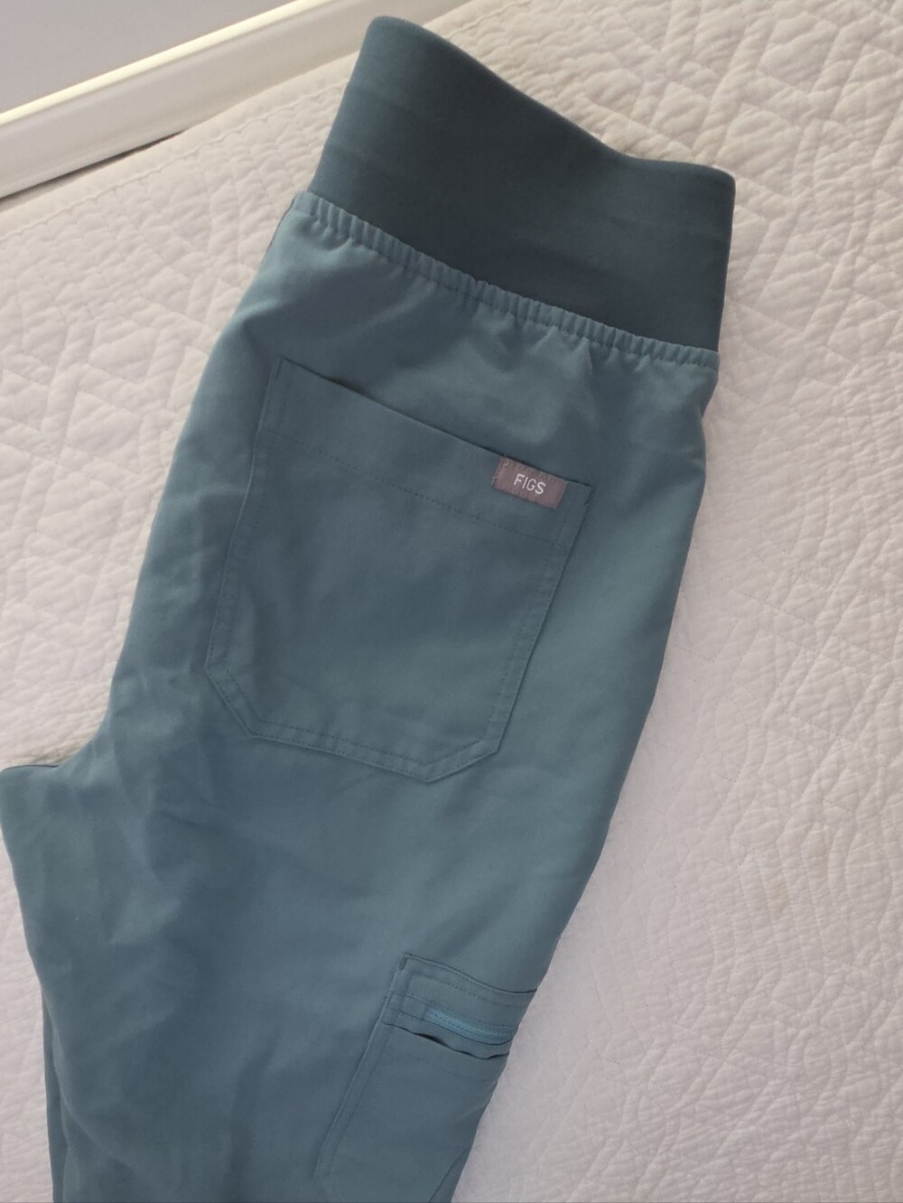FIGS Yola High-Rise Slim Scrub Pants - Hydrogreen - Picture 9 of 16